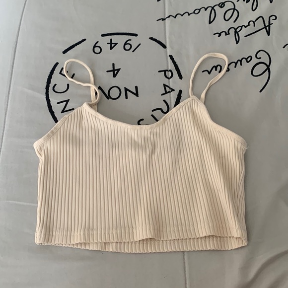 Aritzia Tank Top - Picture 1 of 3